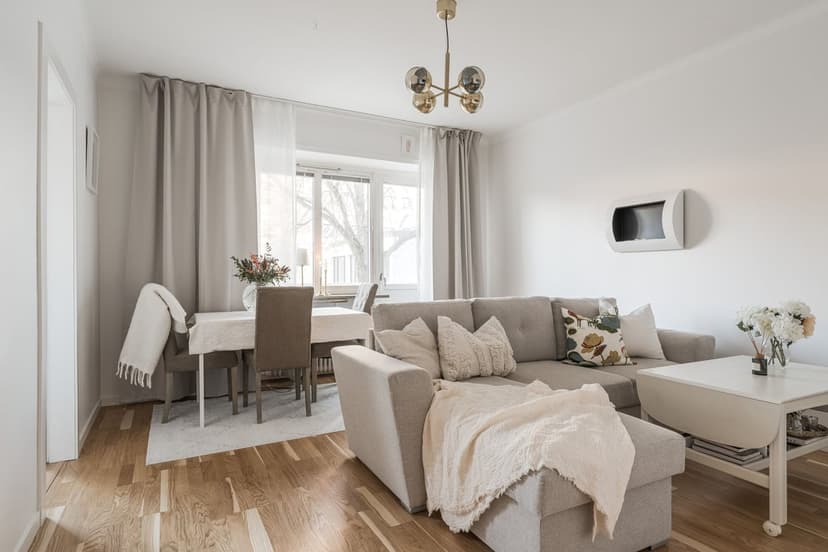 Bryggargatan 9A, Sandviken - Appartement de 1,5 pièce entièrement rénové et élégant avec balcon orienté ouest ensoleillé, en plein centre